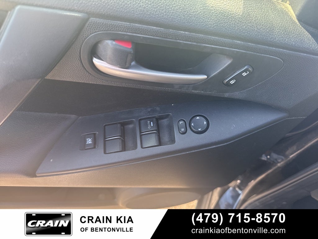 2012 Mazda Mazda3 i Sport - CLEAN CARFAX