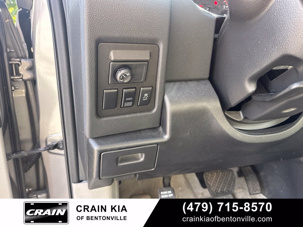 2012 Nissan Rogue SV | CARFAX ONE OWNER!