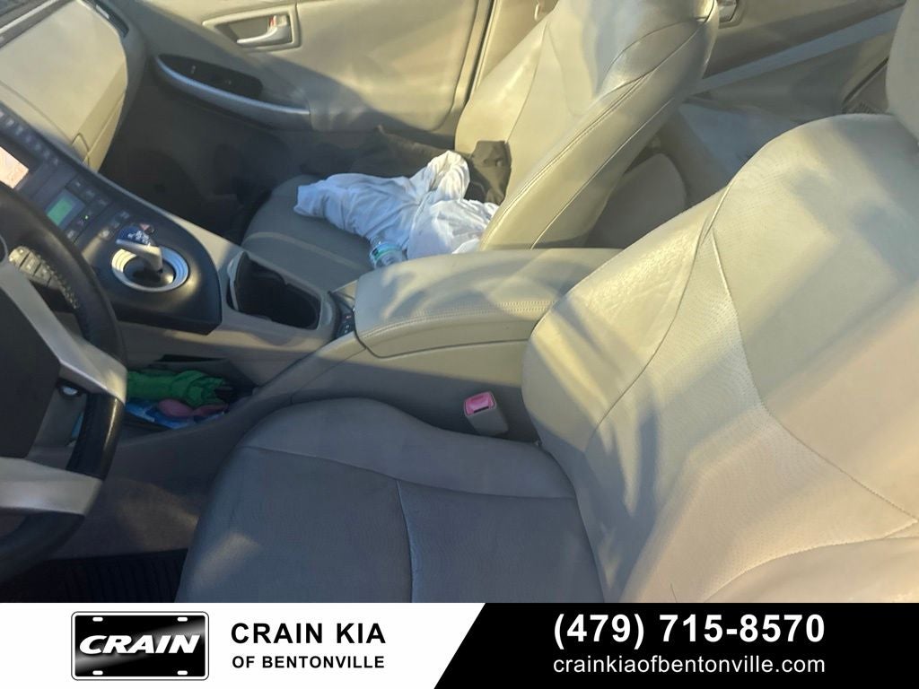 2011 Toyota Prius Four - SUNROOF / SOLAR PANEL ROOF