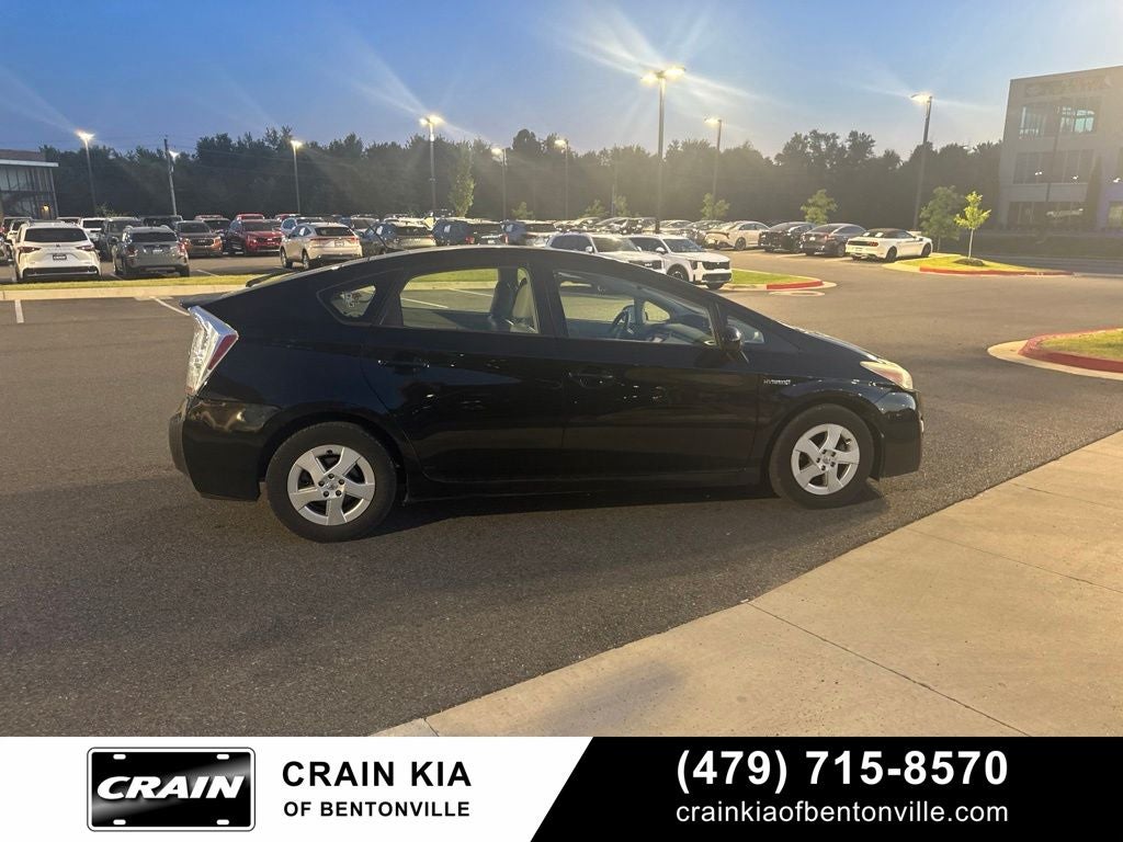 2011 Toyota Prius Four - SUNROOF / SOLAR PANEL ROOF