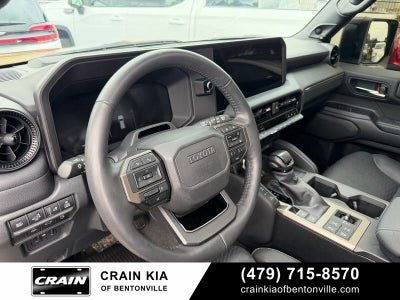 2024 Toyota Land Cruiser Base - 4WD / SUNROOF / ONE OWNER