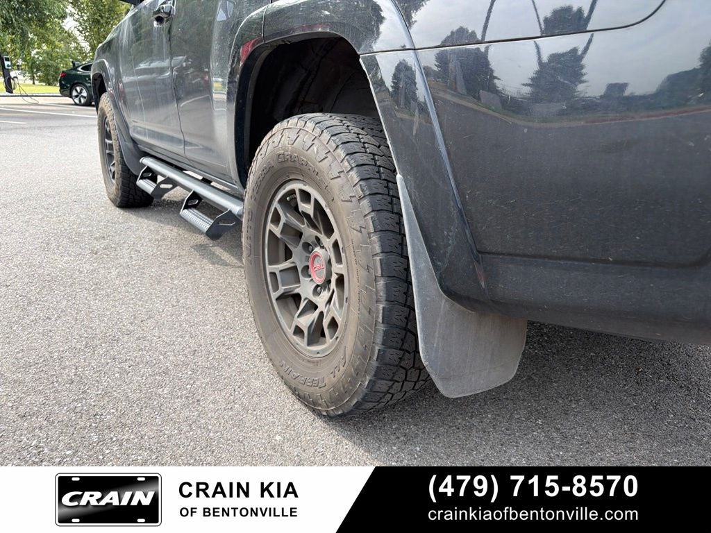 2022 Toyota 4Runner TRD Pro - 4WD / SUNROOF / CLEAN CARFAX