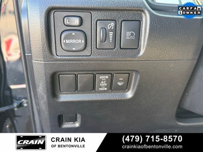 2024 Toyota 4Runner SR5 - 4WD / CLEAN CARFAX / ONE OWNER