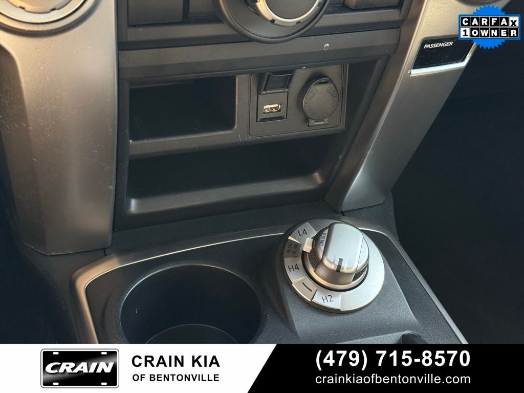 2024 Toyota 4Runner SR5 - 4WD / CLEAN CARFAX / ONE OWNER