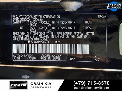 2024 Toyota 4Runner SR5 - 4WD / CLEAN CARFAX / ONE OWNER