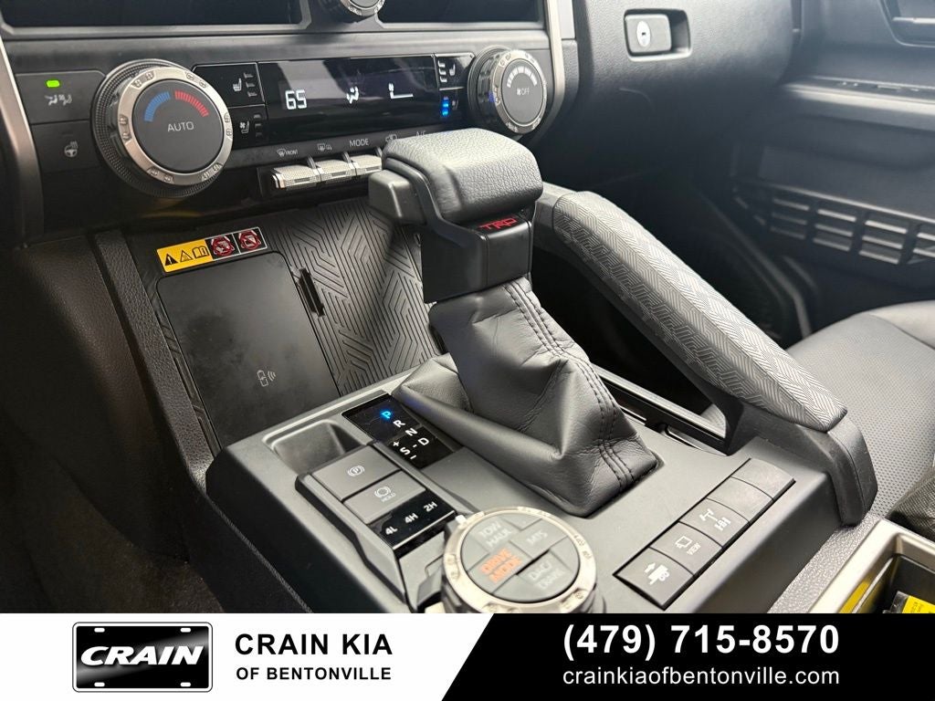 2025 Toyota 4Runner TRD Off-Road Premium - 4WD / CLEAN CARFAX / ONE OWNER