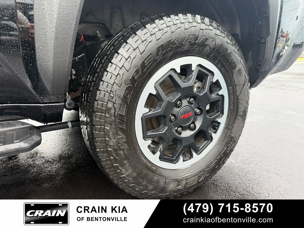 2025 Toyota 4Runner TRD Off-Road Premium - 4WD / CLEAN CARFAX / ONE OWNER