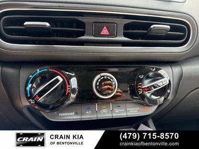 2023 Hyundai Kona SE - CARFAX ONE OWNER