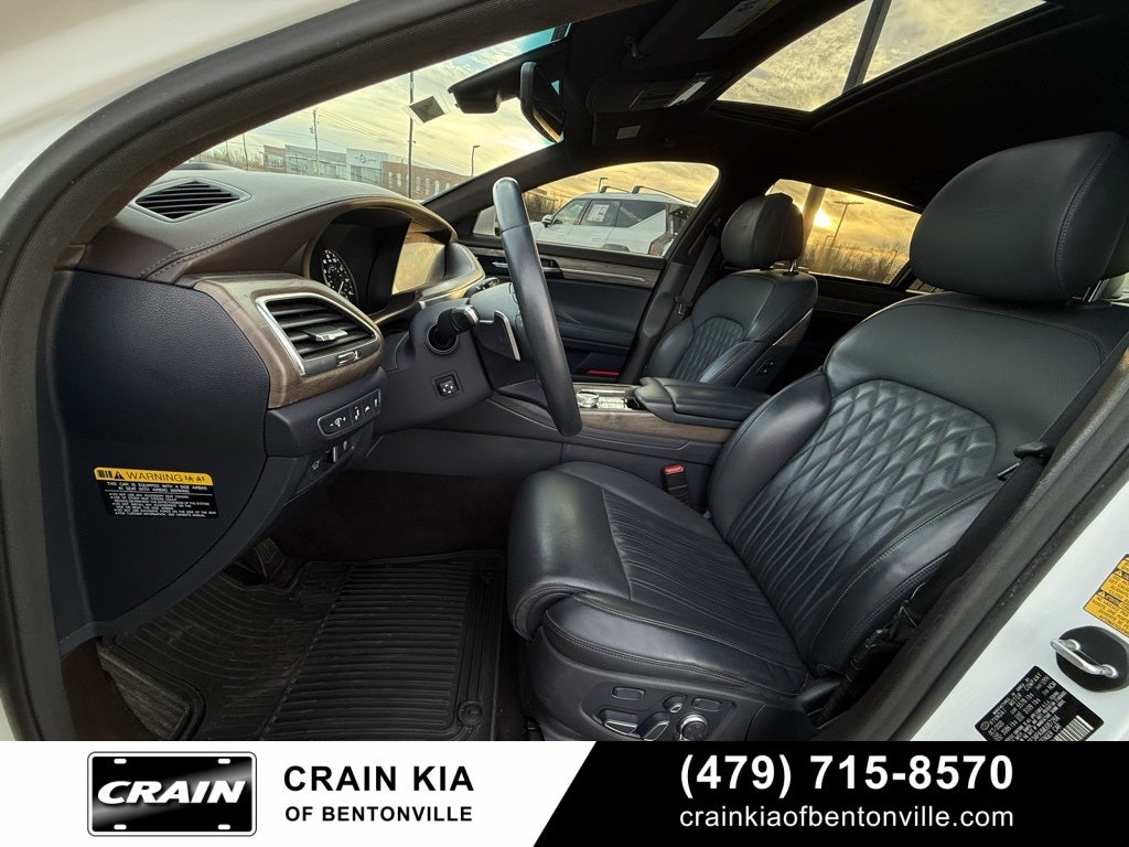 2021 Genesis G90 3.3T Premium - SUNROOF / CLEAN CARFAX