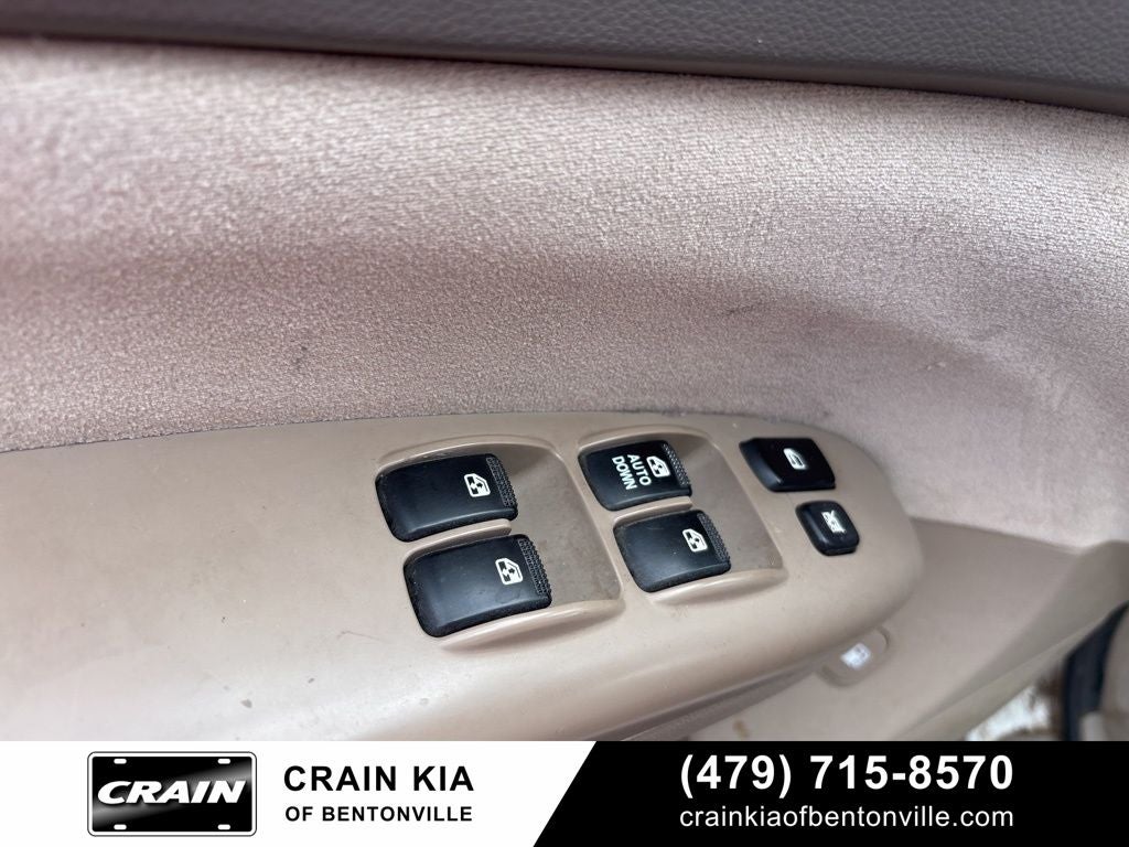 2008 Kia Sedona LX - AS-IS / CLEAN CARFAX