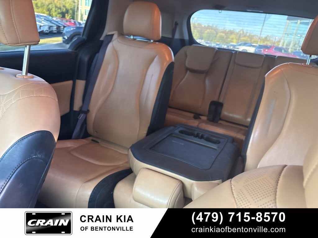 2024 Kia Carnival LX | CARFAX ONE OWNER!