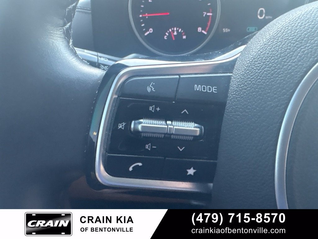 2024 Kia Carnival LX | CARFAX ONE OWNER!