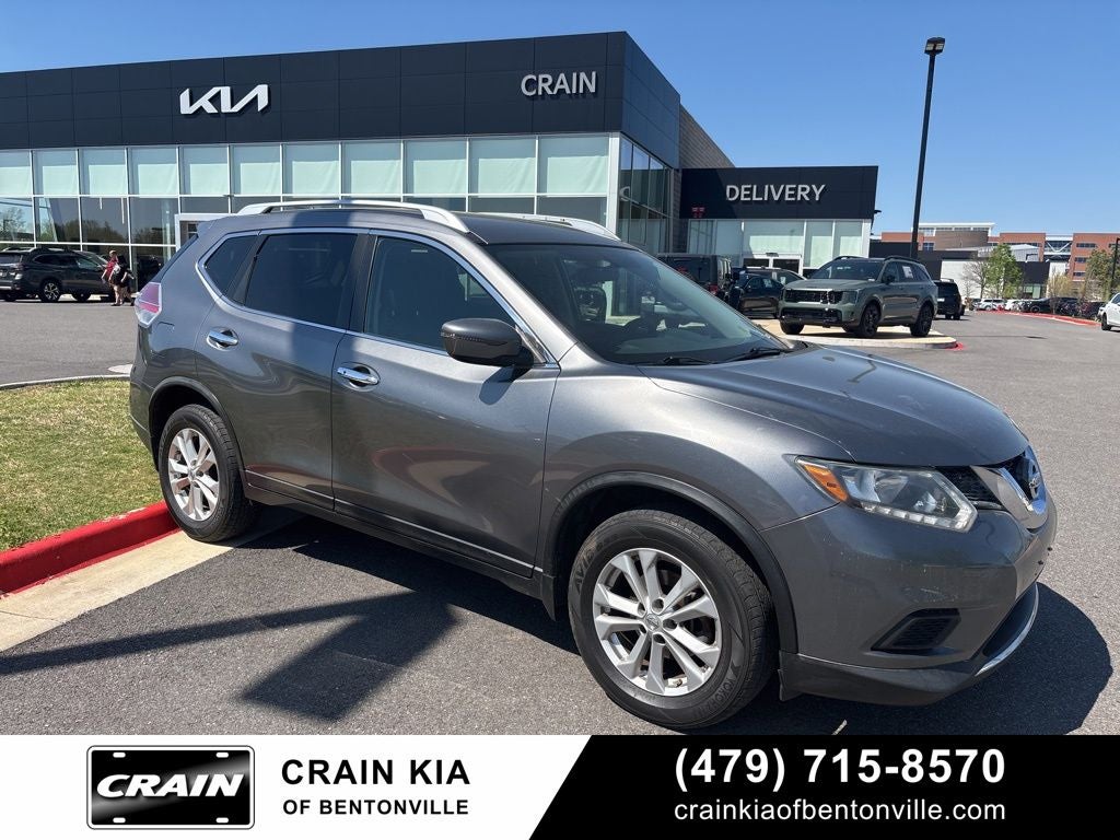 2016 Nissan Rogue SV - AWD / CLEAN CARFAX