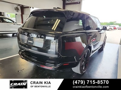 2025 Land Rover Range Rover SE LWB - 3RD ROW / AWD / ONE OWNER