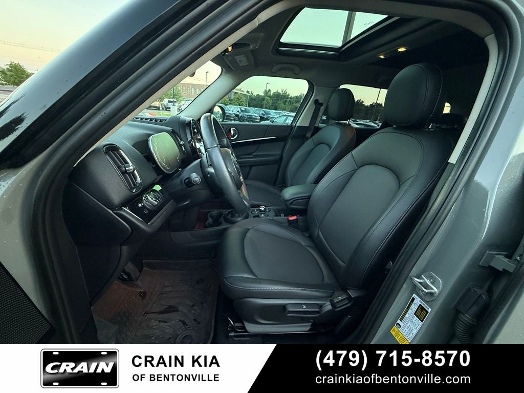 2022 MINI Cooper Countryman Base - PANORAMIC SUNROOF