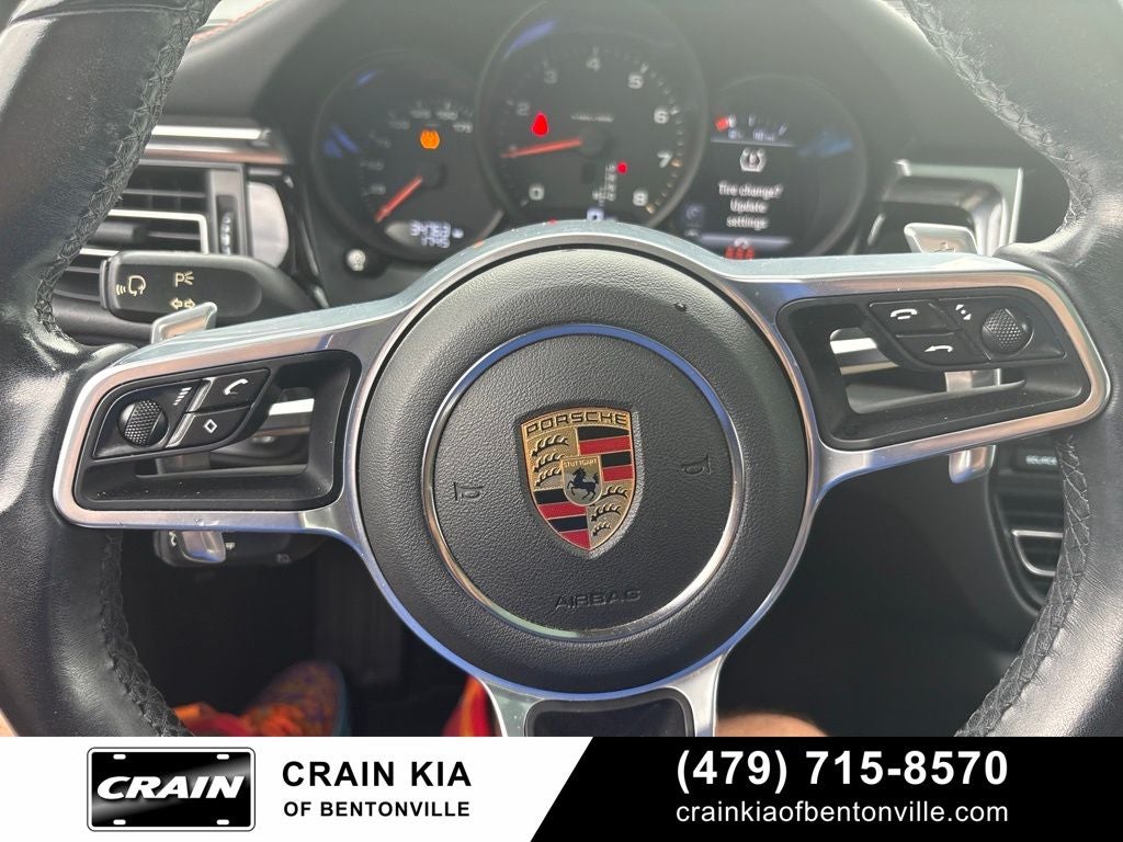 2021 Porsche Macan Base - AWD / PANORAMIC SUNROOF / CLEAN CARFAX