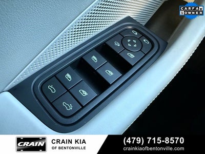 2024 Porsche Macan Electric 4 - AWD / PANORAMIC SUNROOF / ONE OWNER