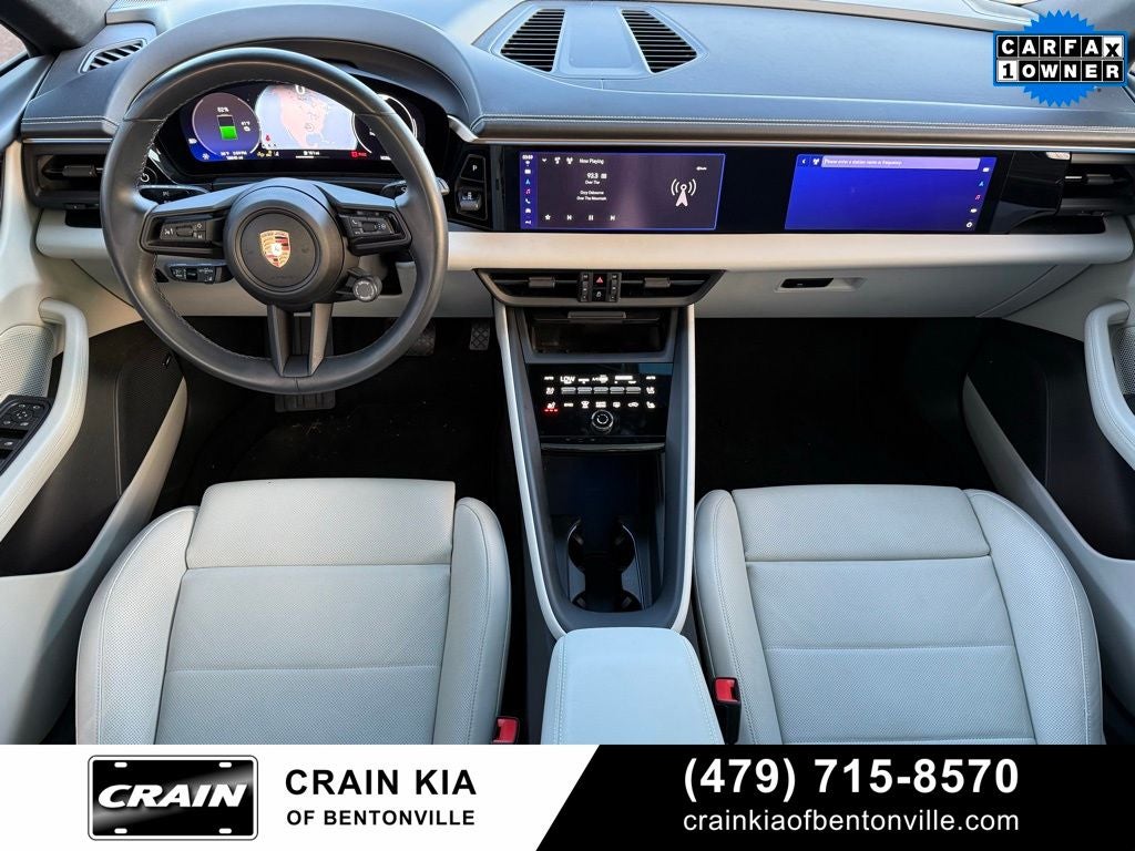 2024 Porsche Macan Electric 4 - AWD / PANORAMIC SUNROOF / ONE OWNER