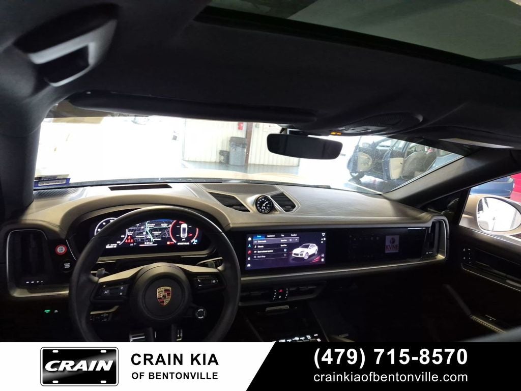 2024 Porsche Cayenne Coupe S - AWD / PANORAMIC SUNROOF / ONE OWNER