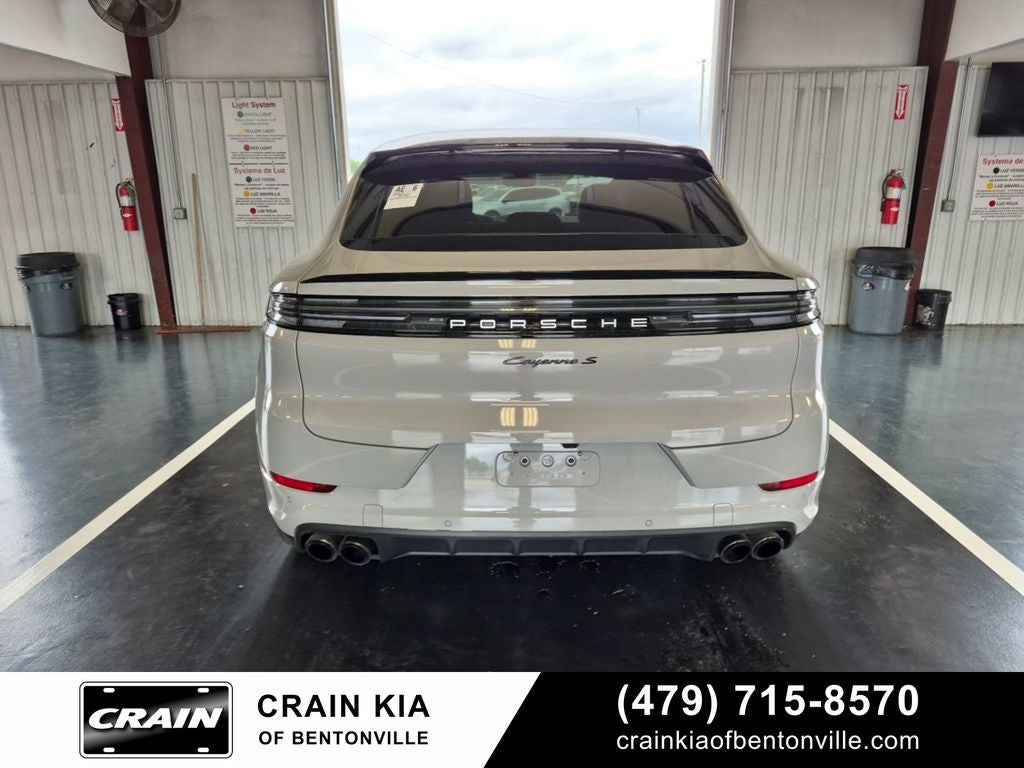 2024 Porsche Cayenne Coupe S - AWD / PANORAMIC SUNROOF / ONE OWNER