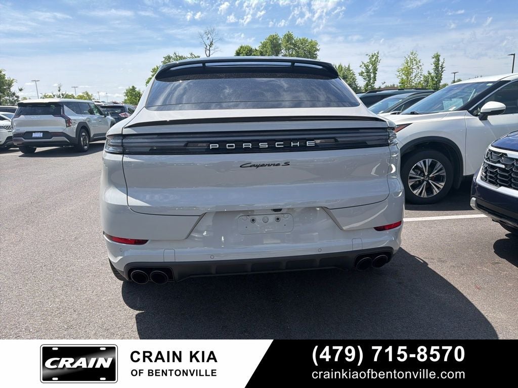 2024 Porsche Cayenne Coupe S - AWD / PANORAMIC SUNROOF / ONE OWNER