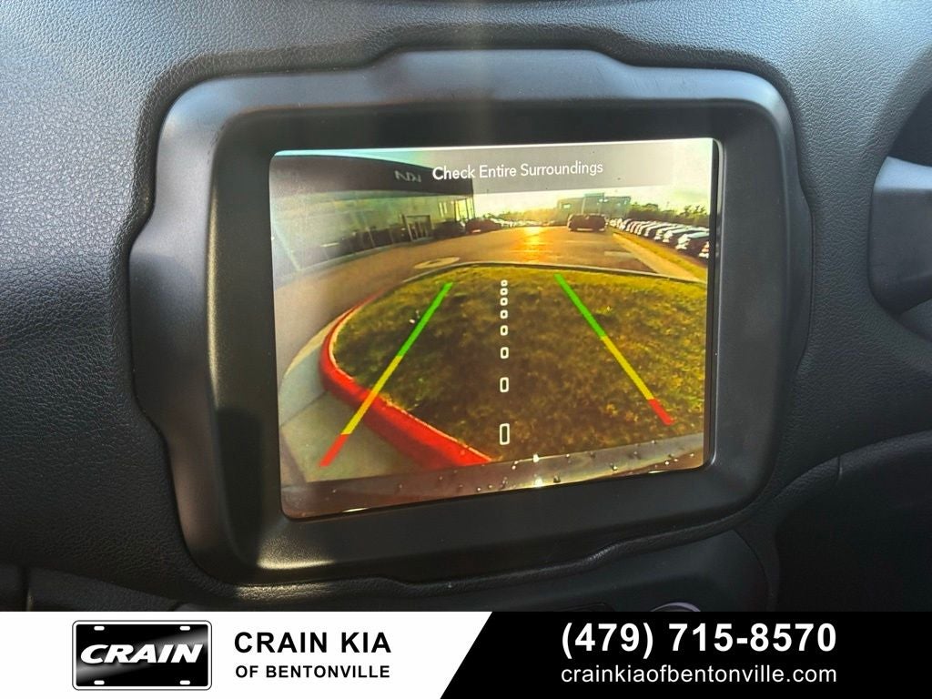 2022 Jeep Renegade Trailhawk - 4WD / PANORAMIC SUNROOF / ONE OWNER