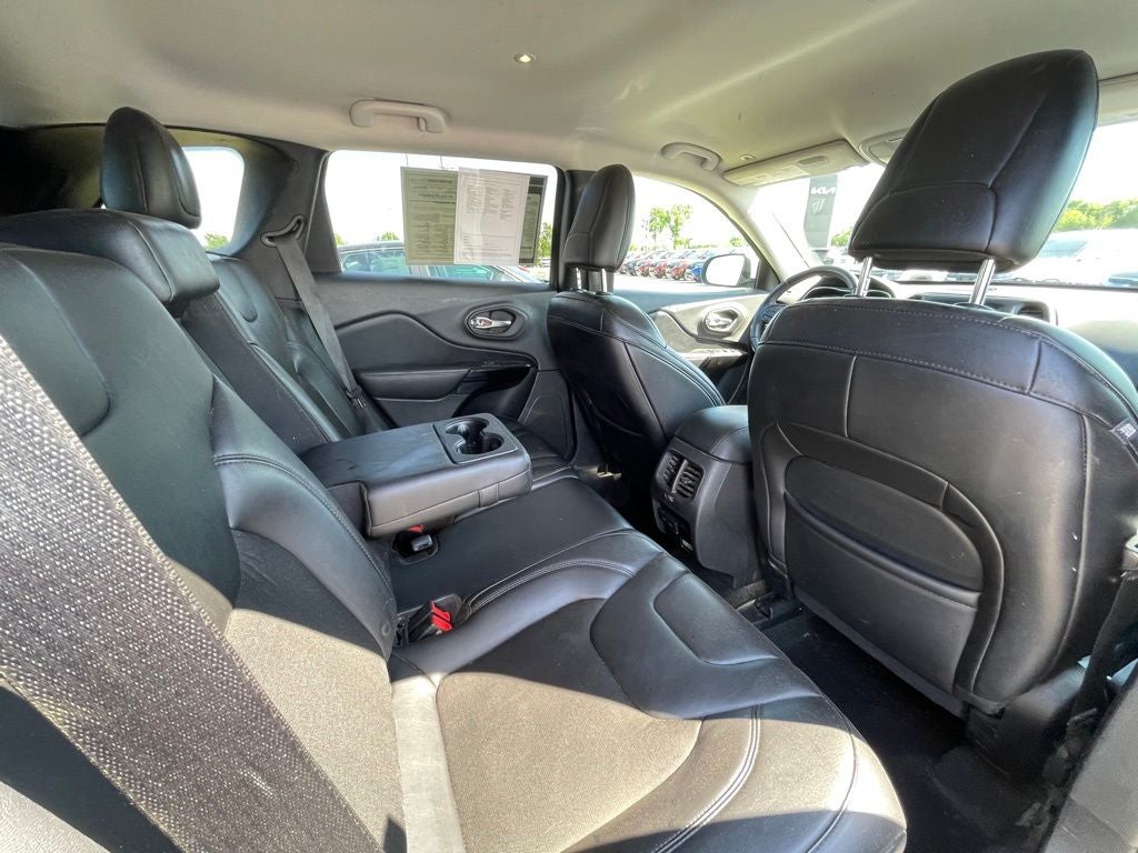 2019 Jeep Cherokee Altitude