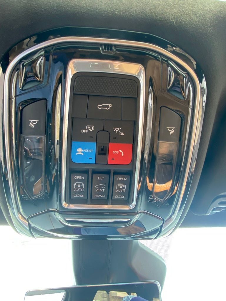 2022 Jeep Grand Wagoneer Series III 4X4 / MOONROOF / NAV