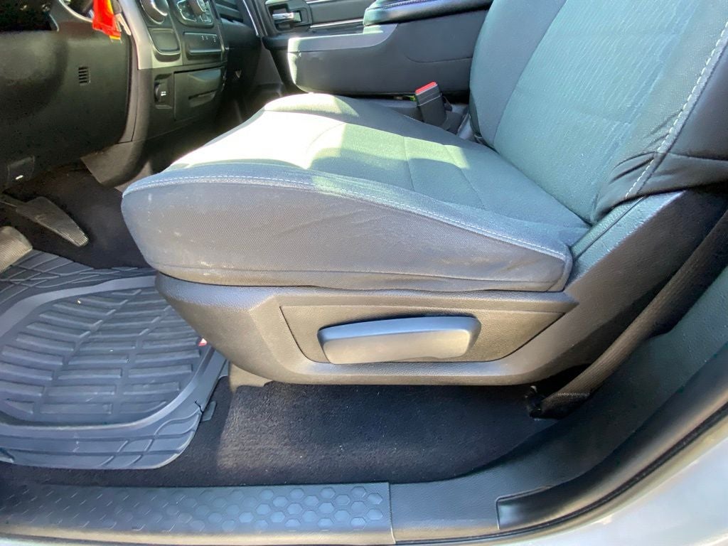 2021 RAM 1500 Classic Warlock REMOTE START / BACK UP CAM