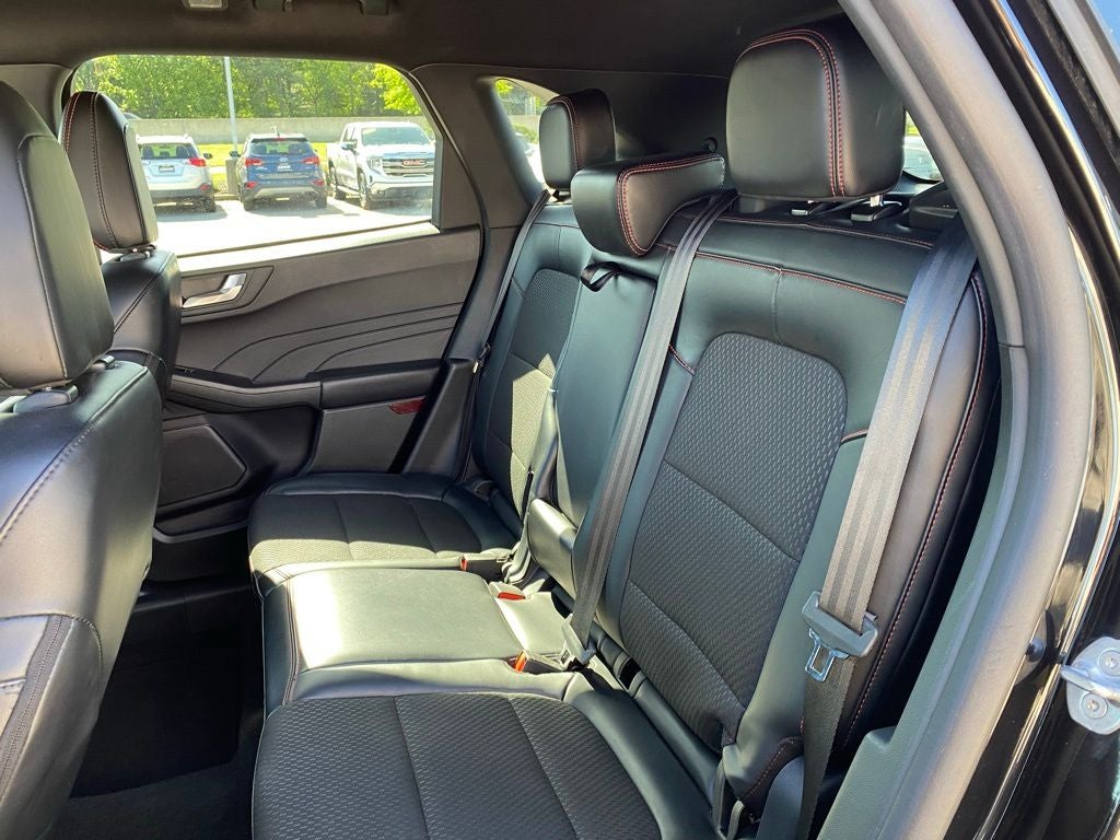 2025 Ford Escape ST-Line ONE OWNER / CLEAN CARFAX