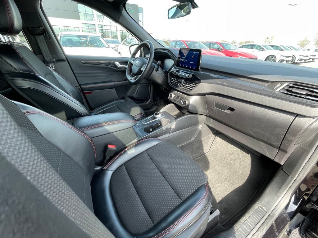 2024 Ford Escape ST-Line ONE OWNER / POWER LIFTGATE