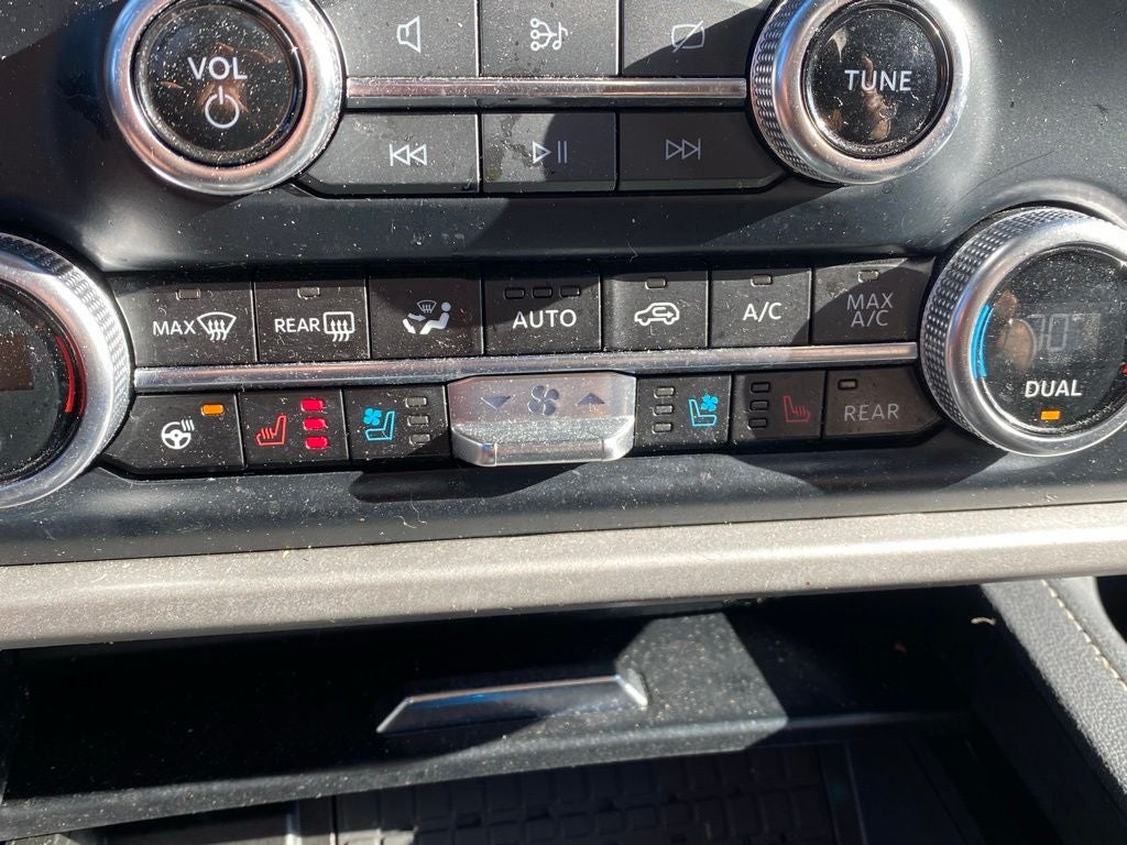 2024 Ford Expedition XLT HEATED SEATS / COOLED SEATS / NAV