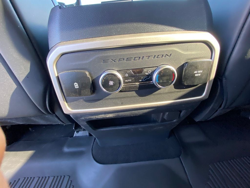 2024 Ford Expedition XLT HEATED SEATS / COOLED SEATS / NAV