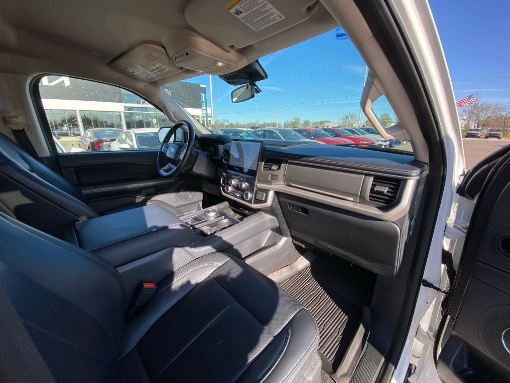 2024 Ford Expedition XLT HEATED SEATS / COOLED SEATS / NAV