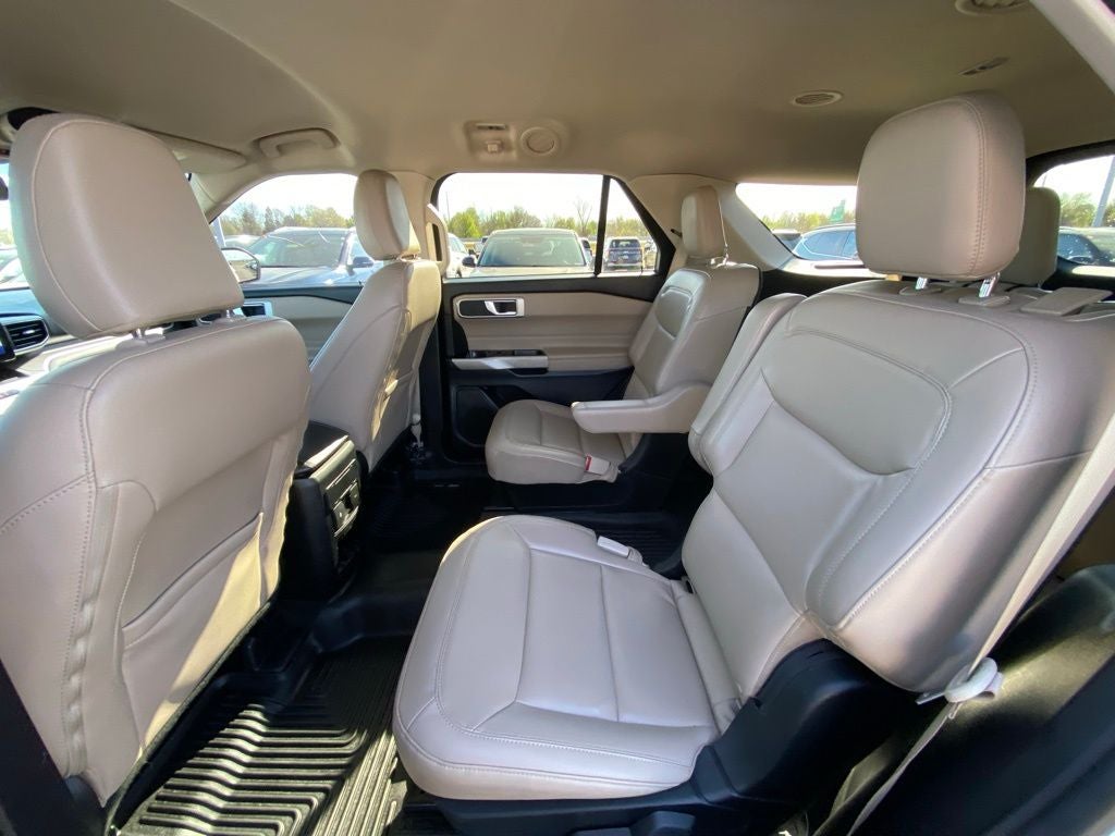 2022 Ford Explorer XLT ONE OWNER