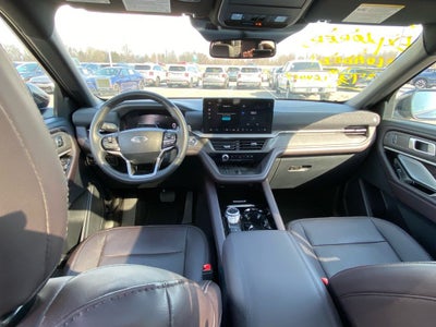 2025 Ford Explorer Platinum 4X4 / HEATED SEATS / NAV