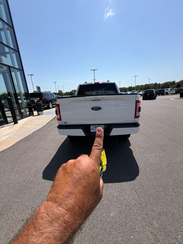 2023 Ford F-150 Lariat HEATED SEATS / 4X4