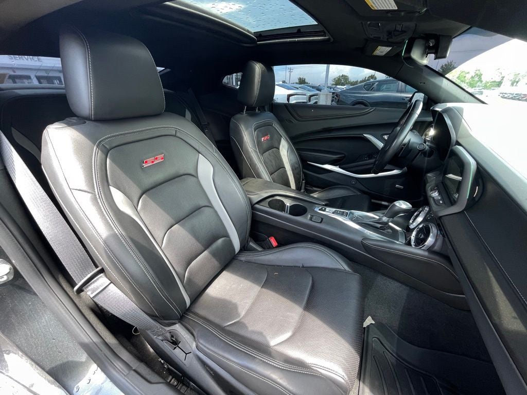 2018 Chevrolet Camaro SS / CLEAN CARFAX / SUNROOF 2SS