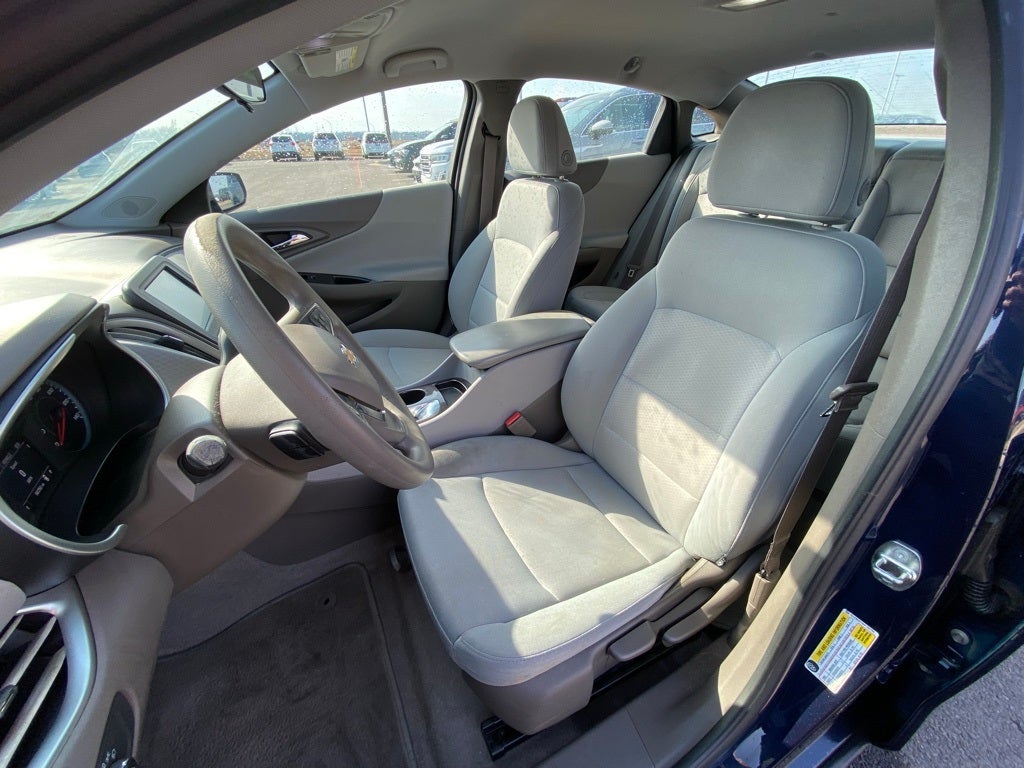 2017 Chevrolet Malibu LS 1LS