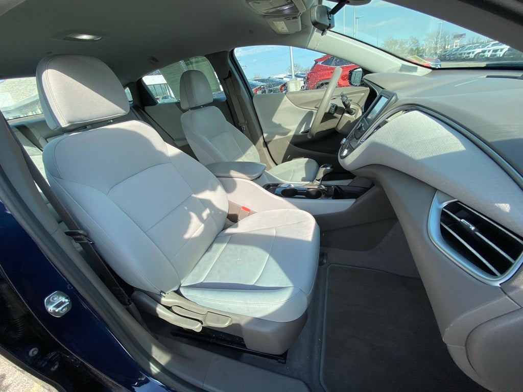 2017 Chevrolet Malibu LS 1LS