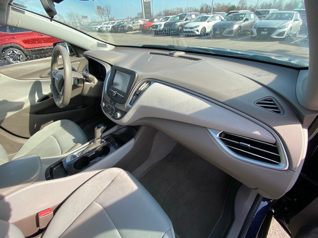 2017 Chevrolet Malibu LS 1LS