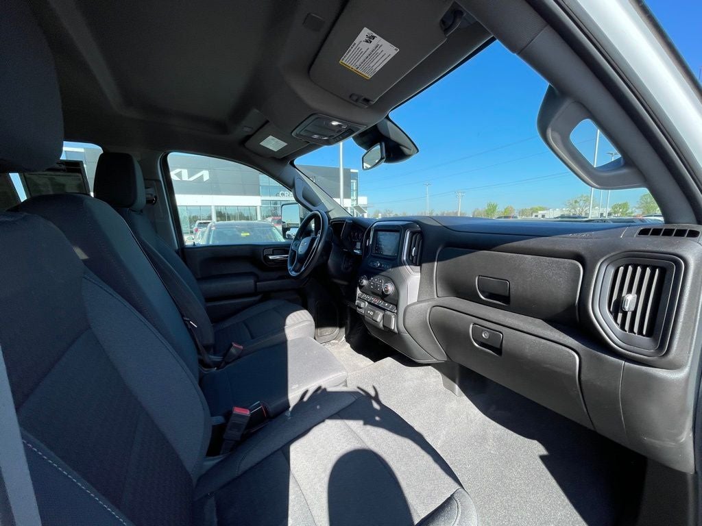 2024 Chevrolet Silverado 2500HD Custom 4X4 / ONE OWNER