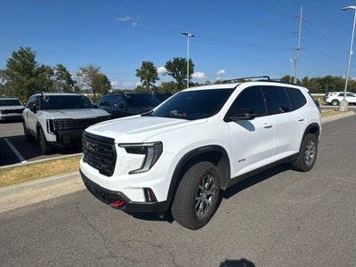 2026 GMC Acadia AT4 ONE OWNER / AWD / HEATED AND COOLED SEATS