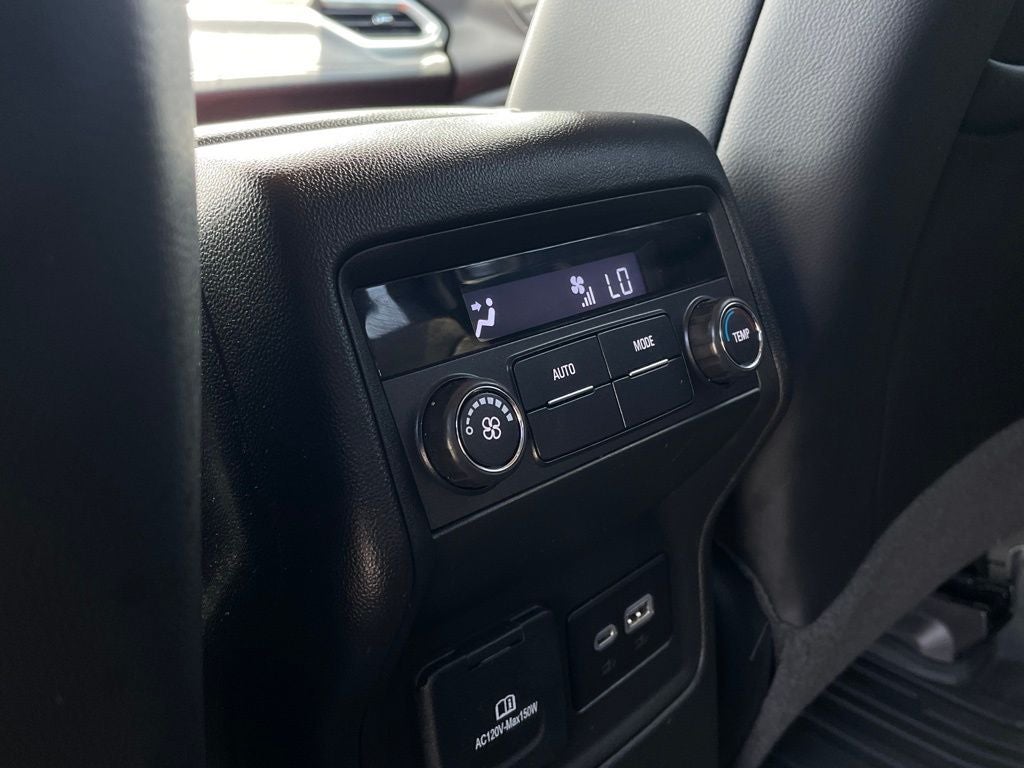 2023 GMC Acadia SLT ONE OWNER / HEATED SEATS