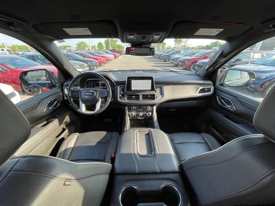 2023 GMC Yukon XL SLT