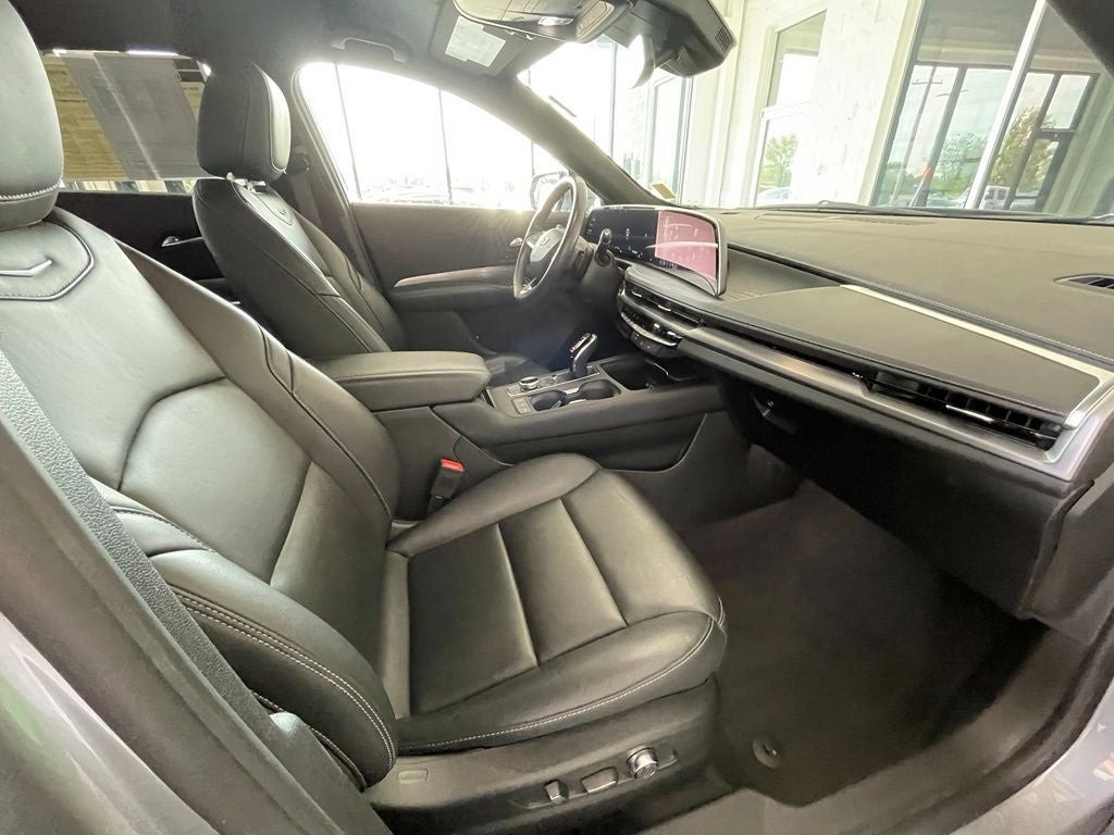 2024 Cadillac XT4 Premium Luxury NAV / LEATHER / REMOTE START