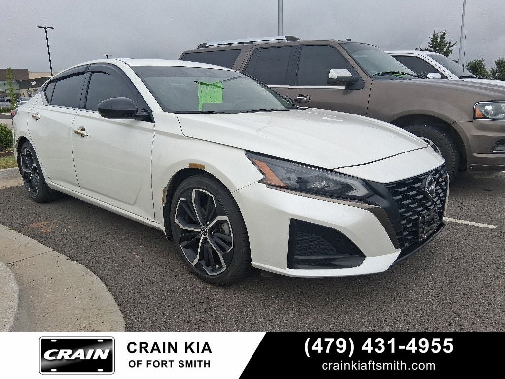 2023 Nissan Altima 2.5 SR