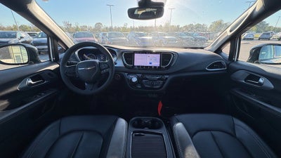 2024 Chrysler Pacifica Touring L HEATED SEATS / LEATHER / 3RD ROW