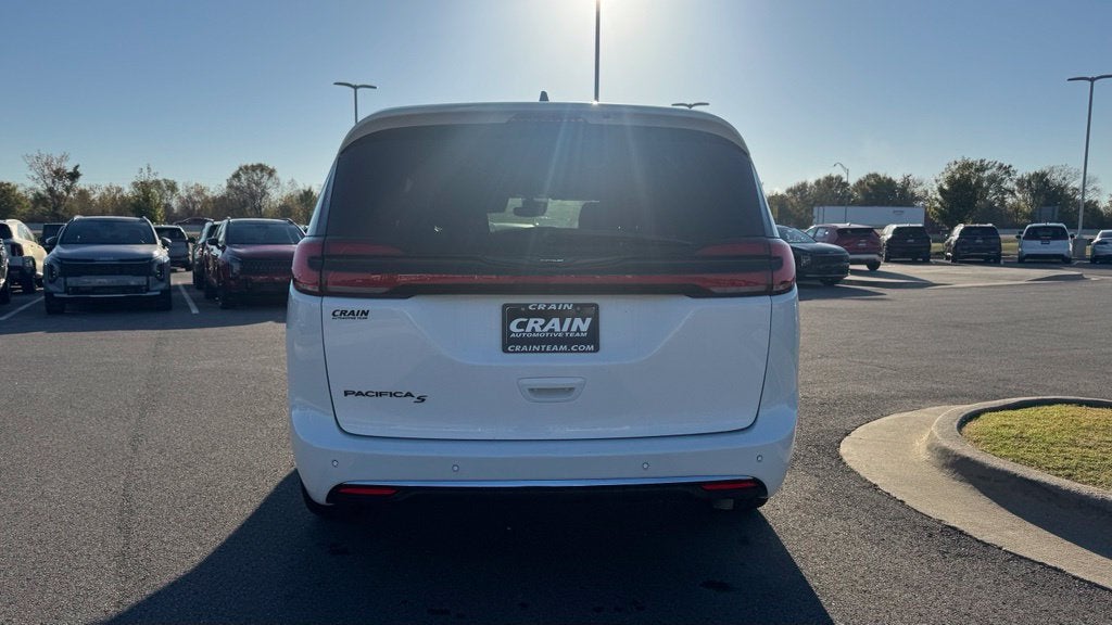 2024 Chrysler Pacifica Touring L HEATED SEATS / LEATHER / 3RD ROW