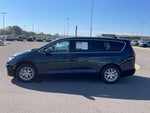 2023 Chrysler Pacifica Touring L HEATED SEATS / POWER DRIVERS SEAT